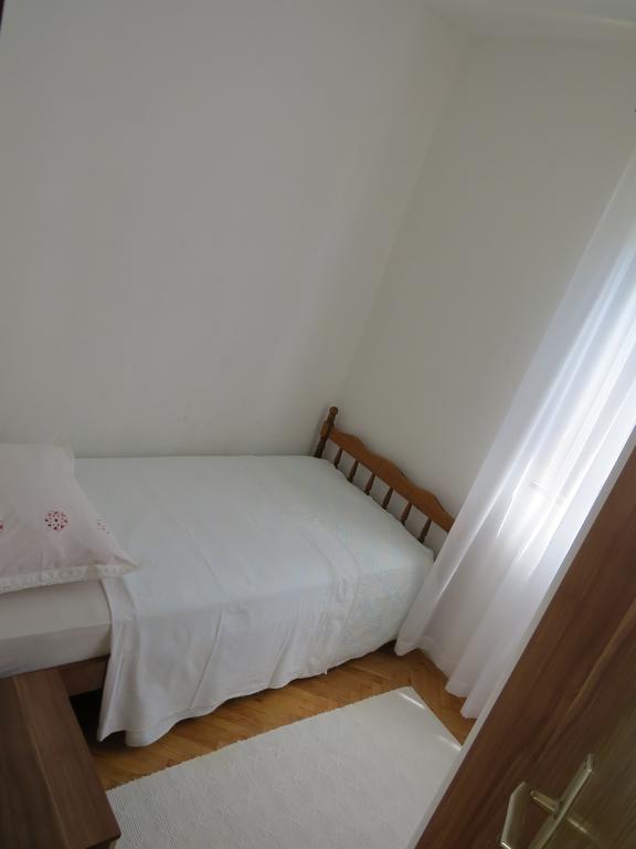 Apartments Lovric - 30 Meters To The Beach Trogir Extérieur photo