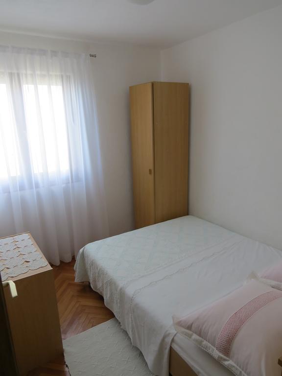 Apartments Lovric - 30 Meters To The Beach Trogir Extérieur photo
