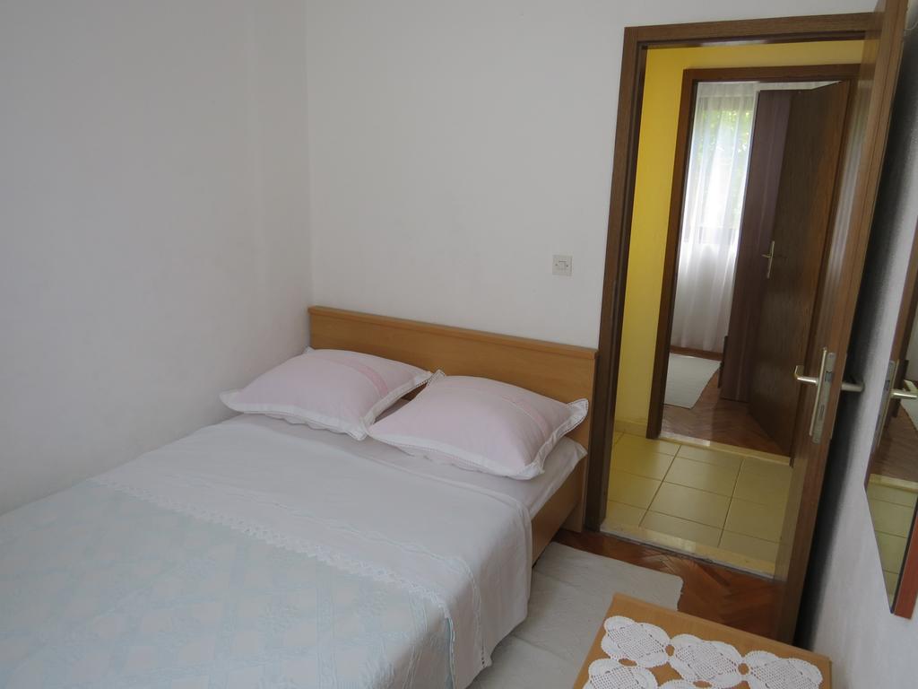 Apartments Lovric - 30 Meters To The Beach Trogir Extérieur photo
