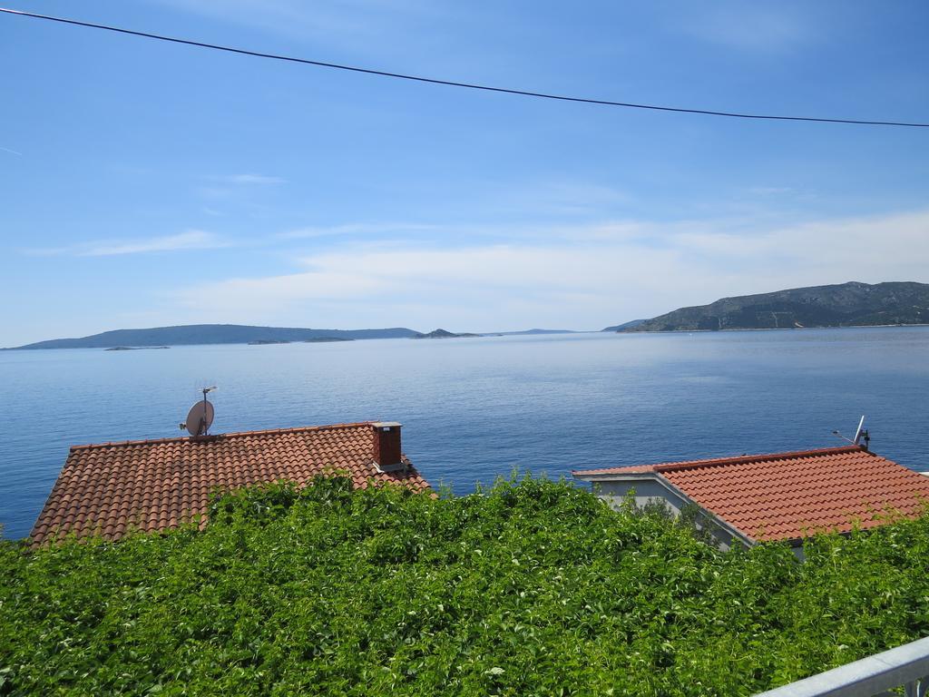 Apartments Lovric - 30 Meters To The Beach Trogir Extérieur photo