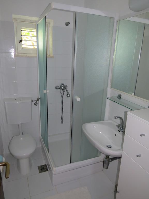 Apartments Lovric - 30 Meters To The Beach Trogir Extérieur photo