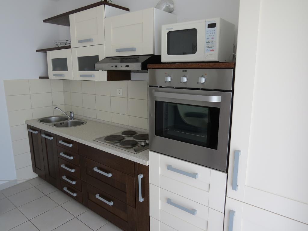 Apartments Lovric - 30 Meters To The Beach Trogir Extérieur photo