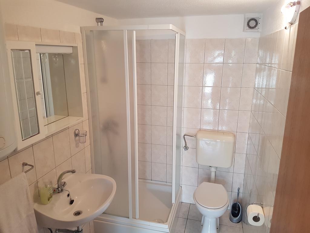 Apartments Lovric - 30 Meters To The Beach Trogir Extérieur photo