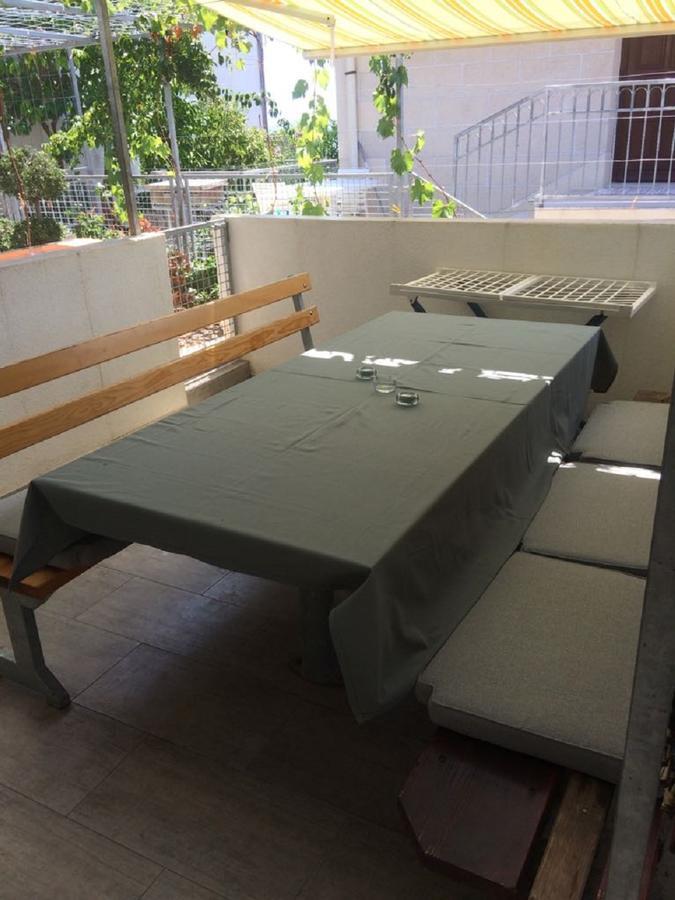 Apartments Lovric - 30 Meters To The Beach Trogir Extérieur photo